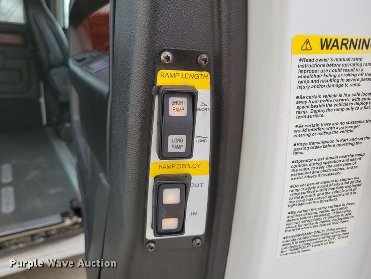 image for item NB9987 2014 MV-1 LX handicap accessible van