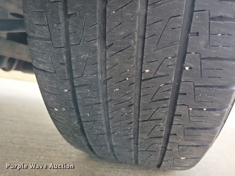 image for item NB9987 2014 MV-1 LX handicap accessible van