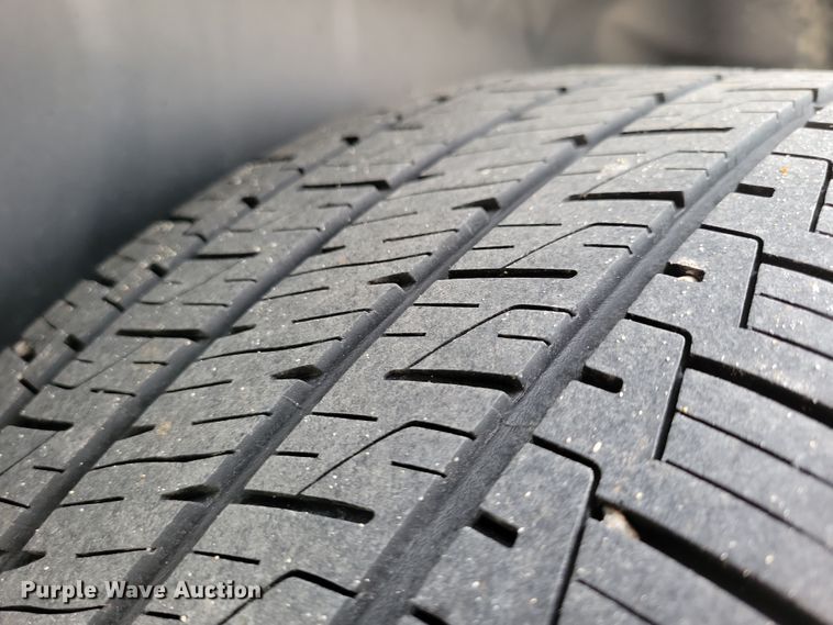 image for item NB9987 2014 MV-1 LX handicap accessible van