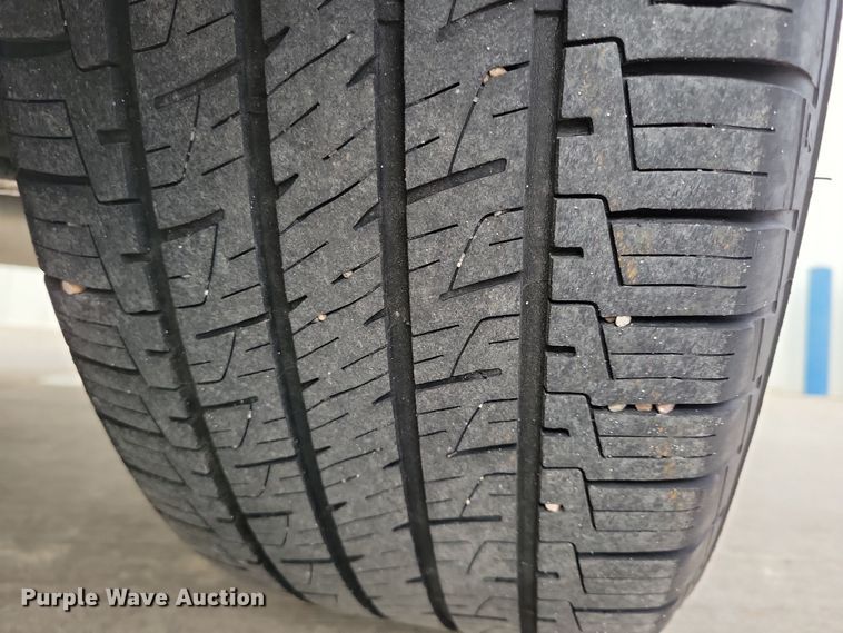 image for item NB9987 2014 MV-1 LX handicap accessible van