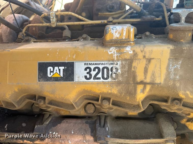 image for item NN9573 1979 Ford 8000 truck cab and chassis