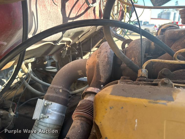 image for item NN9573 1979 Ford 8000 truck cab and chassis