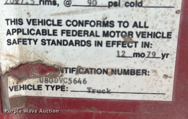 image for item NN9573 1979 Ford 8000 truck cab and chassis