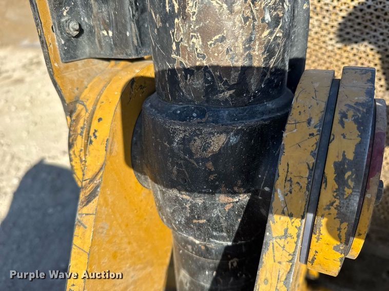 image for item NN9707 2015 Caterpillar 416F2 backhoe