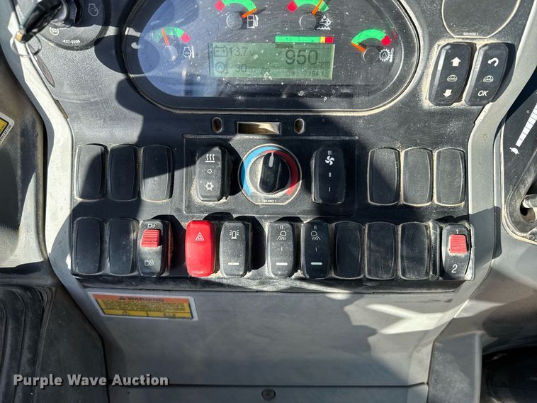 image for item NN9707 2015 Caterpillar 416F2 backhoe