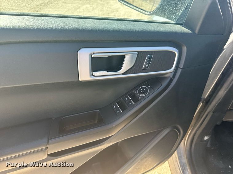 image for item NN9708 2021 Ford Explorer Police Interceptor SUV