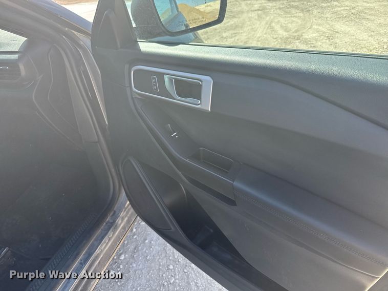 image for item NN9708 2021 Ford Explorer Police Interceptor SUV