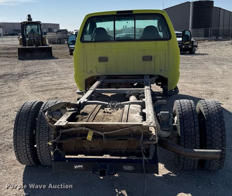 image for item NN9710 2007 Ford F550 truck cab and chassis