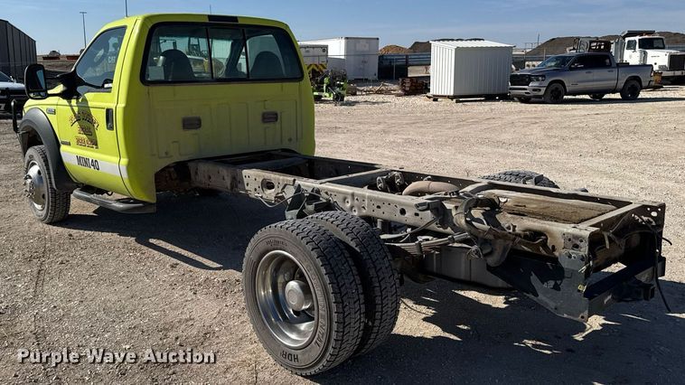 image for item NN9710 2007 Ford F550 truck cab and chassis