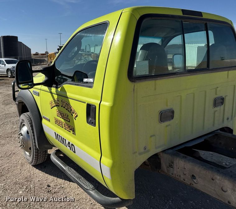 image for item NN9710 2007 Ford F550 truck cab and chassis
