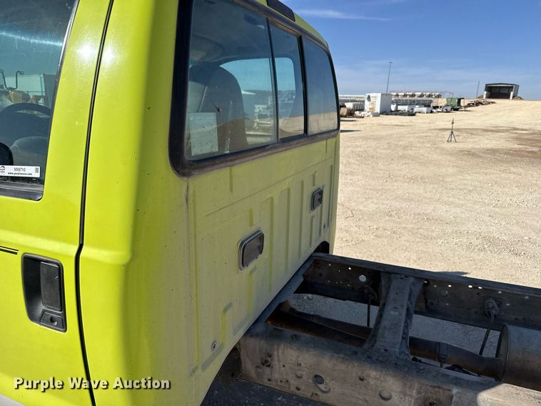 image for item NN9710 2007 Ford F550 truck cab and chassis