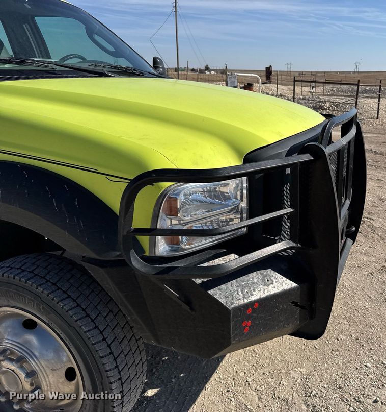 image for item NN9710 2007 Ford F550 truck cab and chassis