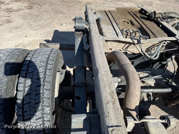 image for item NN9710 2007 Ford F550 truck cab and chassis