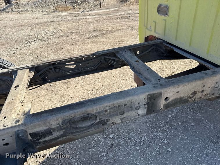 image for item NN9710 2007 Ford F550 truck cab and chassis