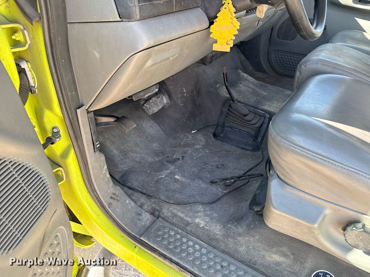 image for item NN9710 2007 Ford F550 truck cab and chassis