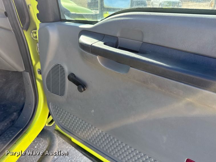 image for item NN9710 2007 Ford F550 truck cab and chassis