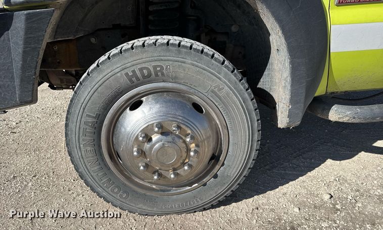 image for item NN9710 2007 Ford F550 truck cab and chassis