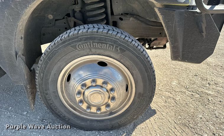 image for item NN9710 2007 Ford F550 truck cab and chassis