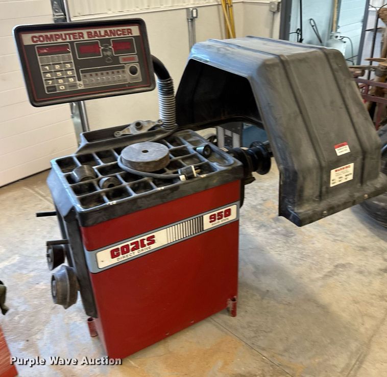 image for item NN9712 Coats 950 tire balancer