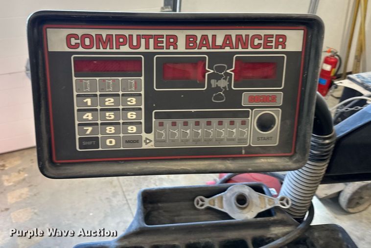 image for item NN9712 Coats 950 tire balancer