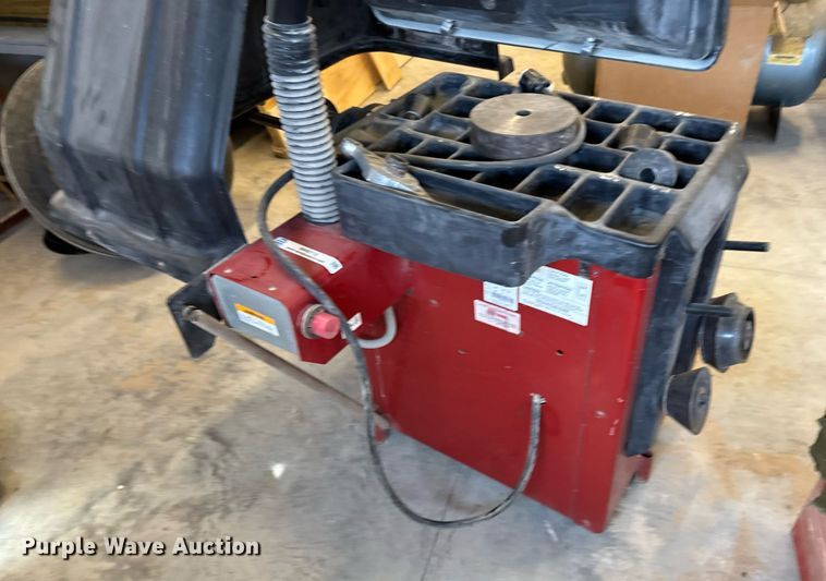 image for item NN9712 Coats 950 tire balancer