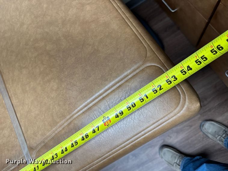 image for item NN9717 Midmark 104 exam table