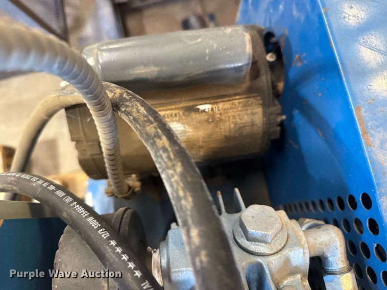 image for item NN9720 Emqlo air compressor