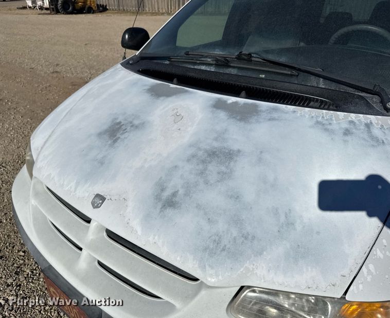 image for item NN9727 1998 Dodge Caravan van