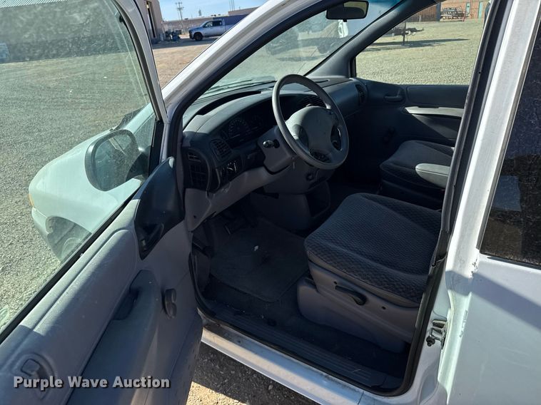 image for item NN9727 1998 Dodge Caravan van