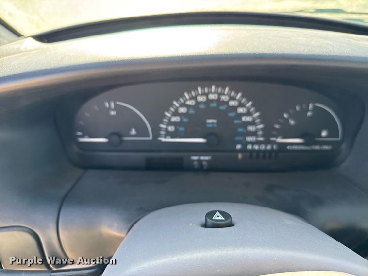 image for item NN9727 1998 Dodge Caravan van