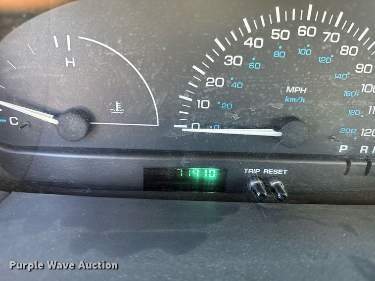 image for item NN9727 1998 Dodge Caravan van