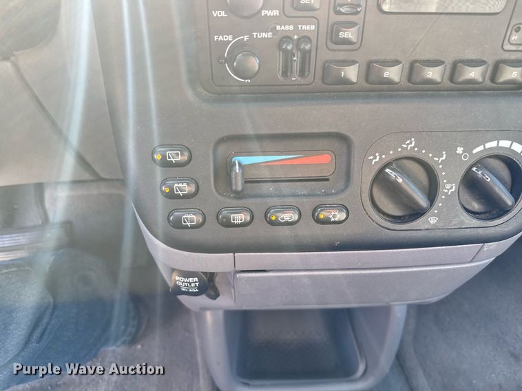 image for item NN9727 1998 Dodge Caravan van