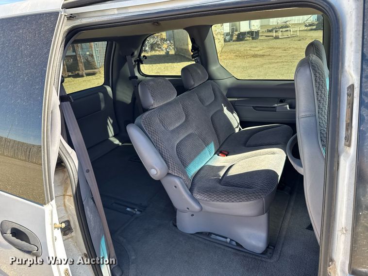 image for item NN9727 1998 Dodge Caravan van