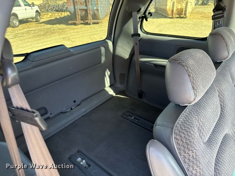 image for item NN9727 1998 Dodge Caravan van