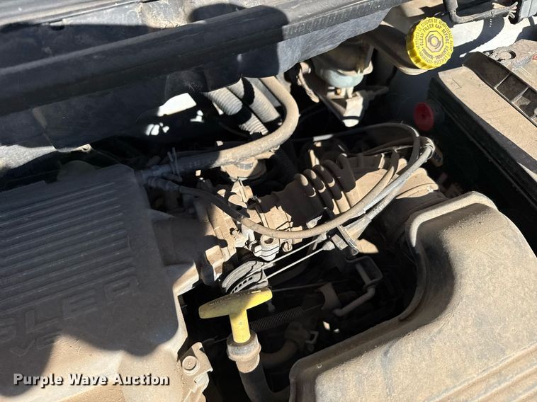 image for item NN9727 1998 Dodge Caravan van