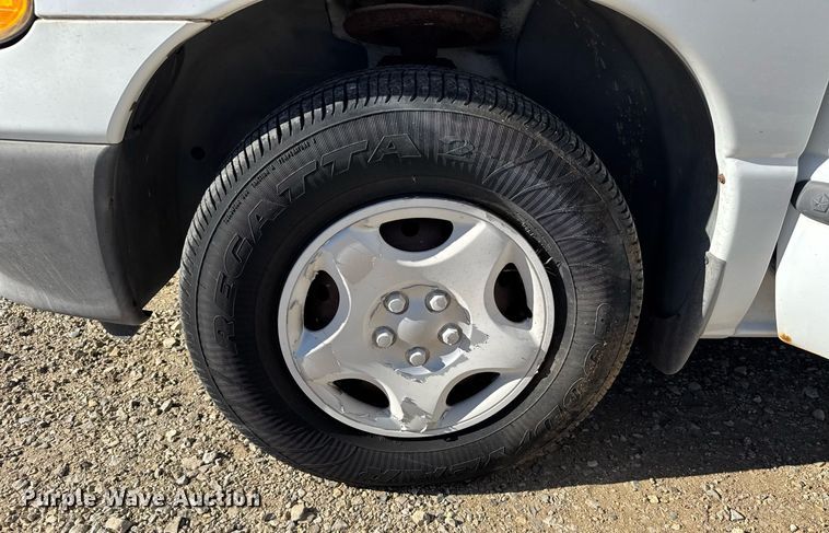 image for item NN9727 1998 Dodge Caravan van