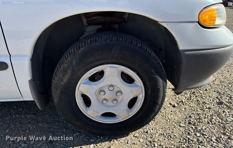 image for item NN9727 1998 Dodge Caravan van