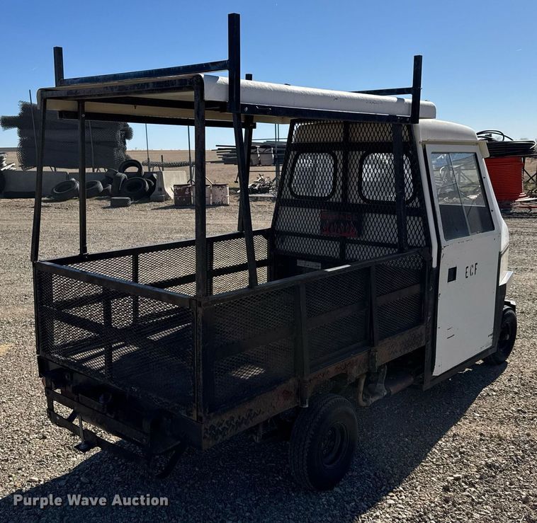 image for item NN9728 1991 Cushman Truckster utility vehicle