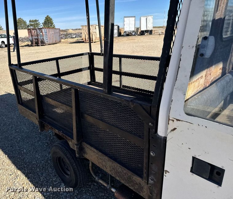 image for item NN9728 1991 Cushman Truckster utility vehicle