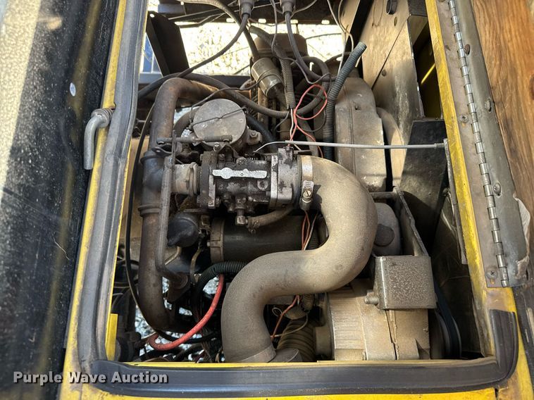 image for item NN9728 1991 Cushman Truckster utility vehicle