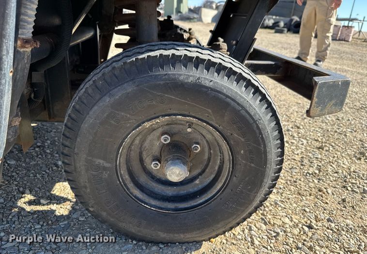 image for item NN9728 1991 Cushman Truckster utility vehicle