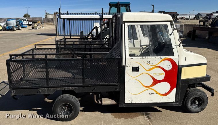 image for item NN9729 1991 Cushman Truckster utility vehicle