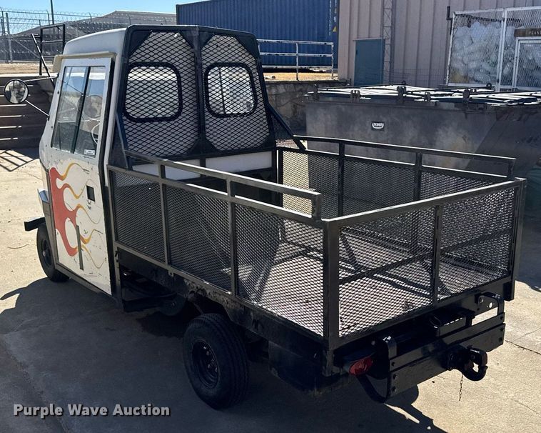 image for item NN9729 1991 Cushman Truckster utility vehicle