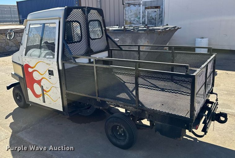 image for item NN9729 1991 Cushman Truckster utility vehicle