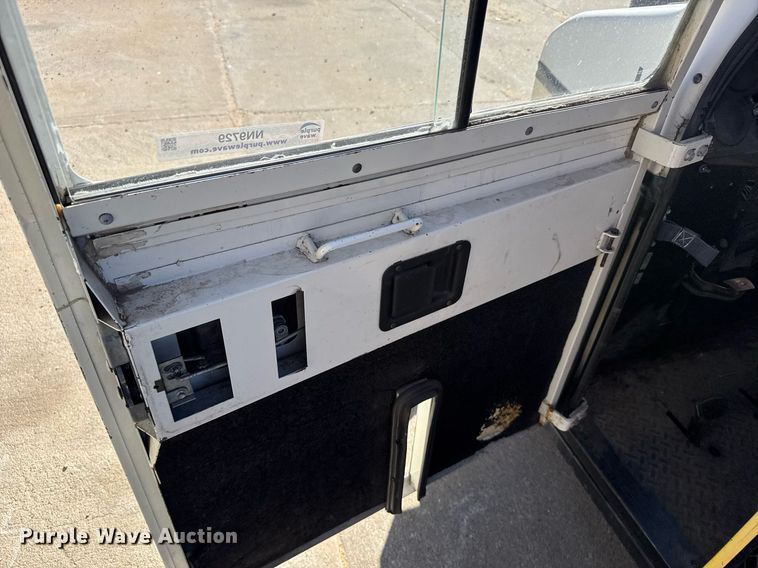 image for item NN9729 1991 Cushman Truckster utility vehicle