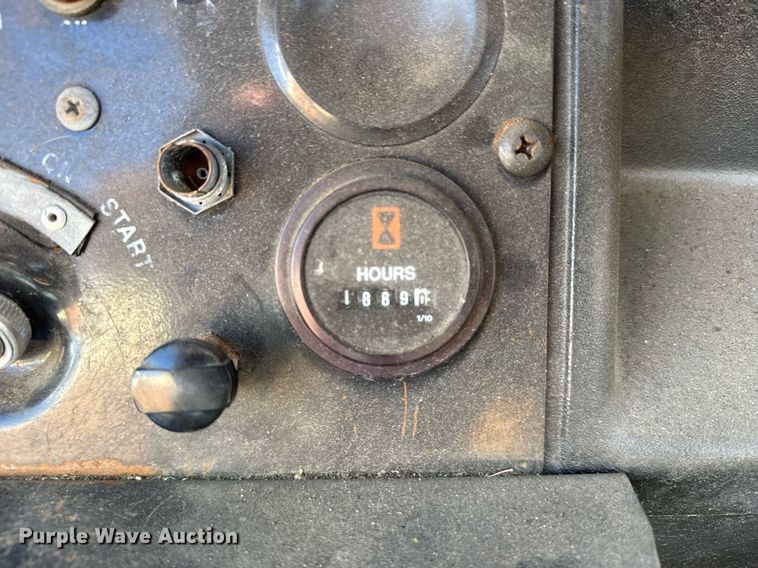 image for item NN9729 1991 Cushman Truckster utility vehicle