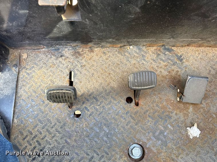 image for item NN9729 1991 Cushman Truckster utility vehicle