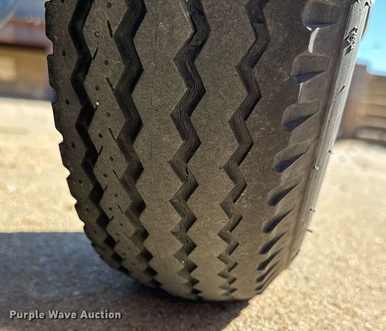 image for item NN9729 1991 Cushman Truckster utility vehicle