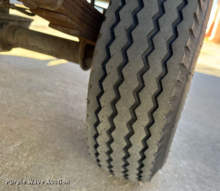 image for item NN9729 1991 Cushman Truckster utility vehicle