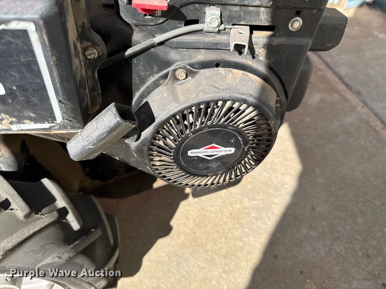 image for item NN9731 Husqvarna DRT900E rear-tine tiller